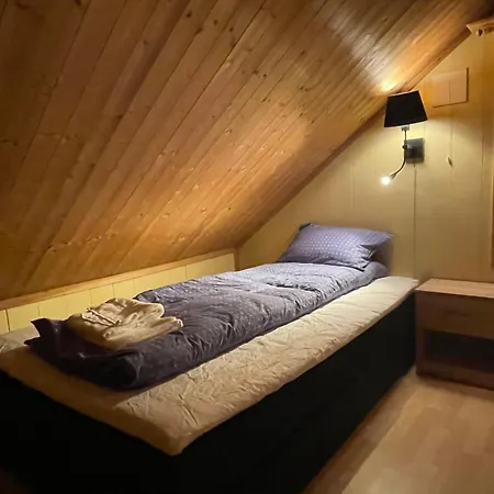 Marvelous Farmhouse With Amazing Fjord And Mountain View In Northern Norway Feriehus